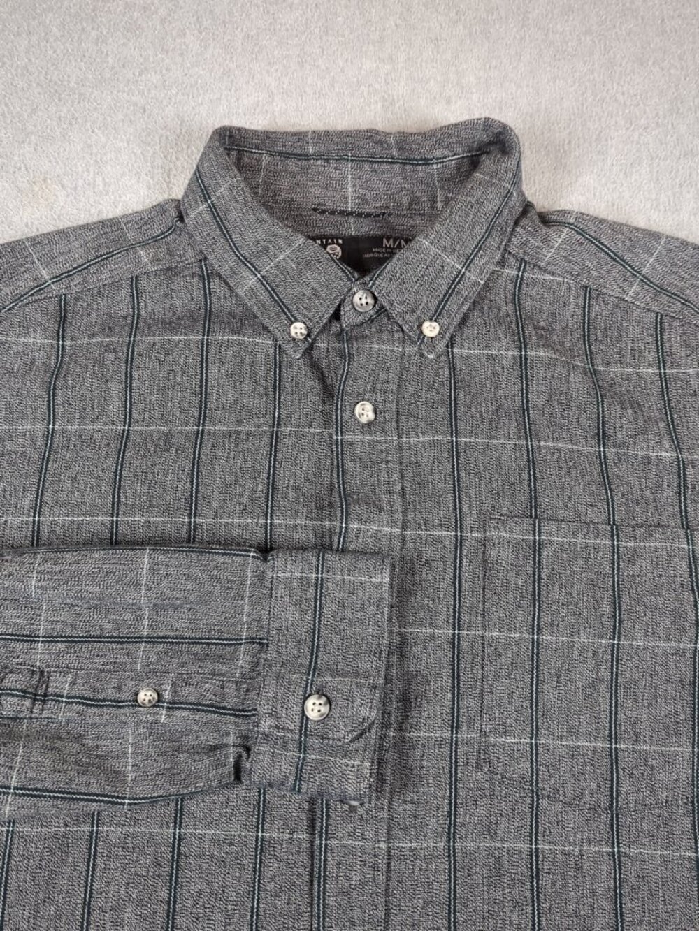 Mountain Hardwear Shirt Men's Medium Gray Plaid Long Sleeve Hiking Camping